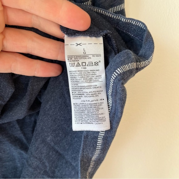 Old Navy Men’s Navy Gray Striped Soft-Washed T-Shirt Large Casual Comfort Tee - Picture 8 of 9
